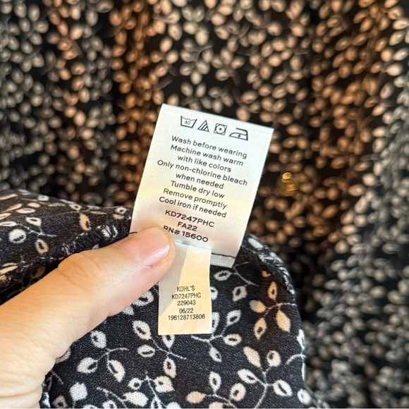 DRAPER JAMES RSVP $78 Button Front Knot Waist Dress Black Floral Size L - Picture 10 of 14